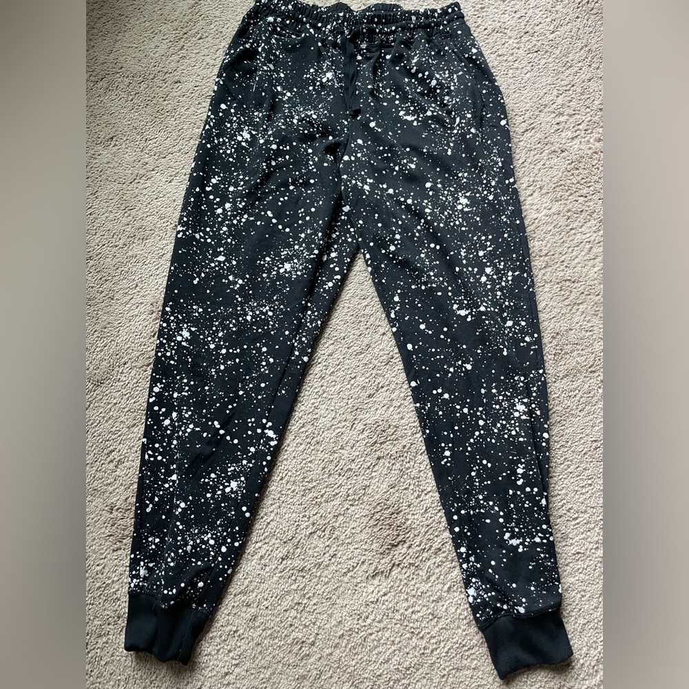 LuLaRoe joggers, size S.